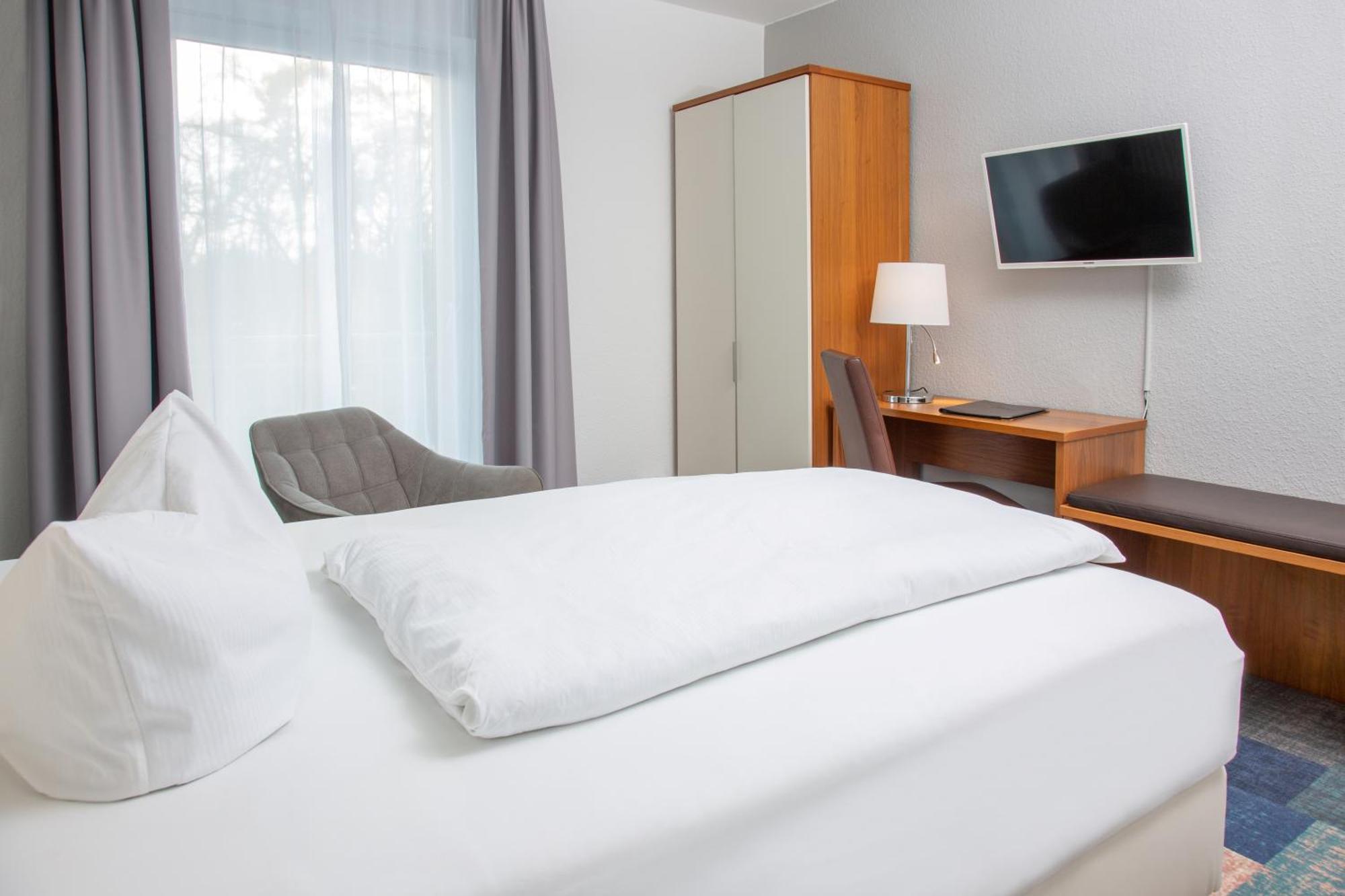 Parkhotel ลิพพ์ชตัดท์ ภายนอก รูปภาพ